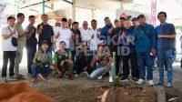Insan Pers saat Poto bersama Hei Gunawan di Area Pemotongan Hewan Kurban (ist).